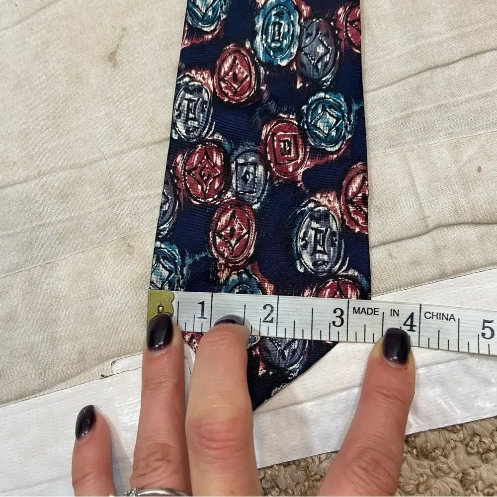 Brand new with‎ Tags Men’s Christian Dior 100% Silk Tie Abstract Print